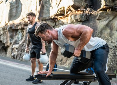 chris hemsworth lifting weights