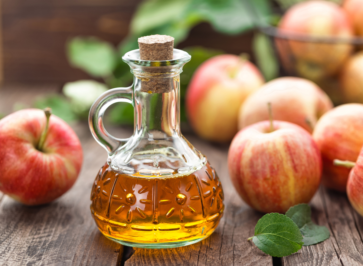 The #1 Best Apple Cider Vinegar Habit For Weight Loss, Says Dietitian ...