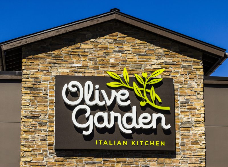 8 Secrets You Should Know About Olive Garden — Eat This Not That