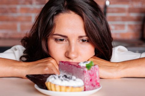 5 Ways to Stop Sugar Cravings Before They Start