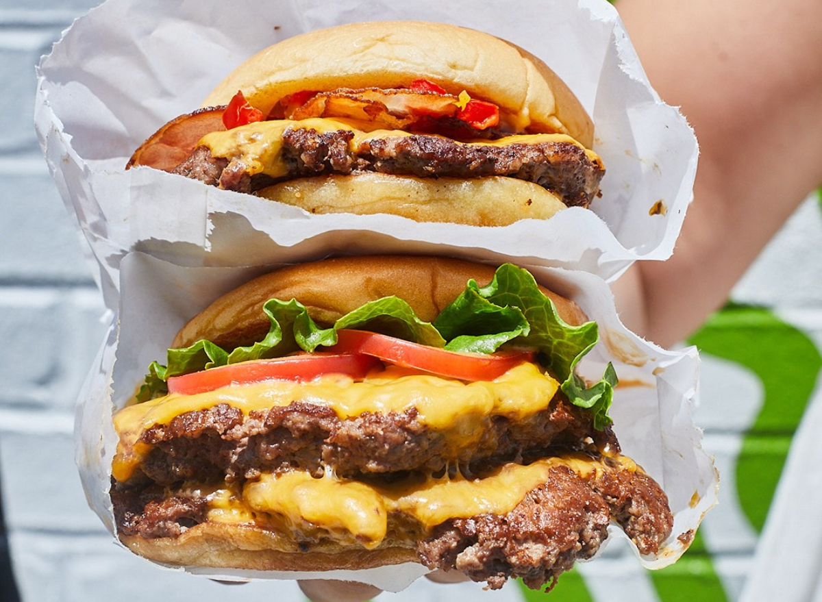 Restaurant review  Shake Shack: Famous New York burger chain nails the  food amid the chaos