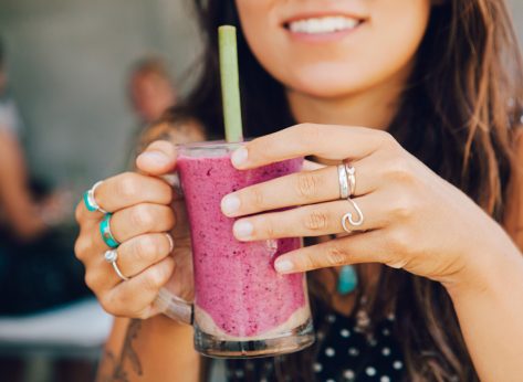 6 Drinking Habits For a Healthy Gut As You Age