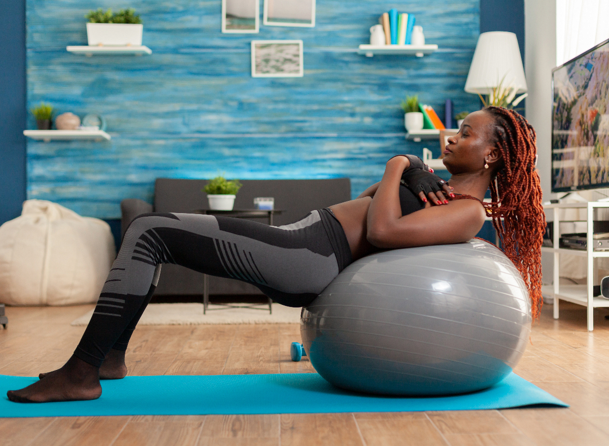 Exercise ball stomach online workouts