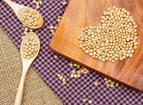 Soybeans May Lower Cholesterol, Study Says