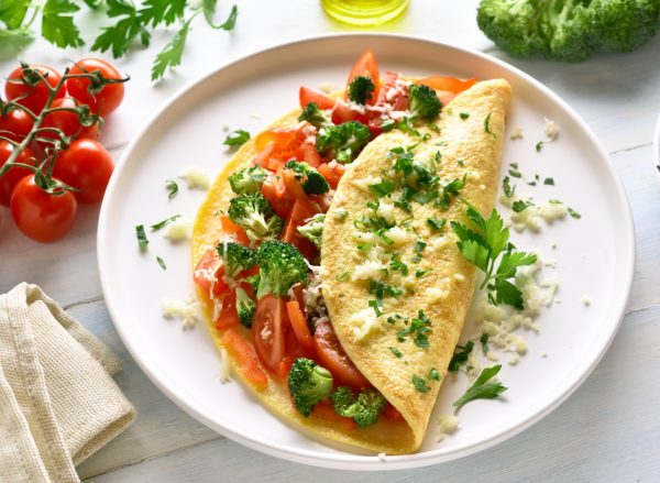 6 Best Omelet Combinations for Faster Weight Loss, Say Dietitians — Eat ...