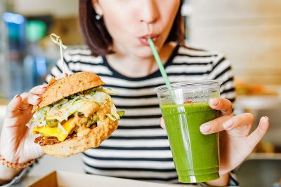 The #1 Best Fast-Food Smoothie for Abdominal Fat Loss, Says Dietitian