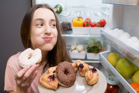 Unhealthy Snacks That Worsen Sugar Cravings