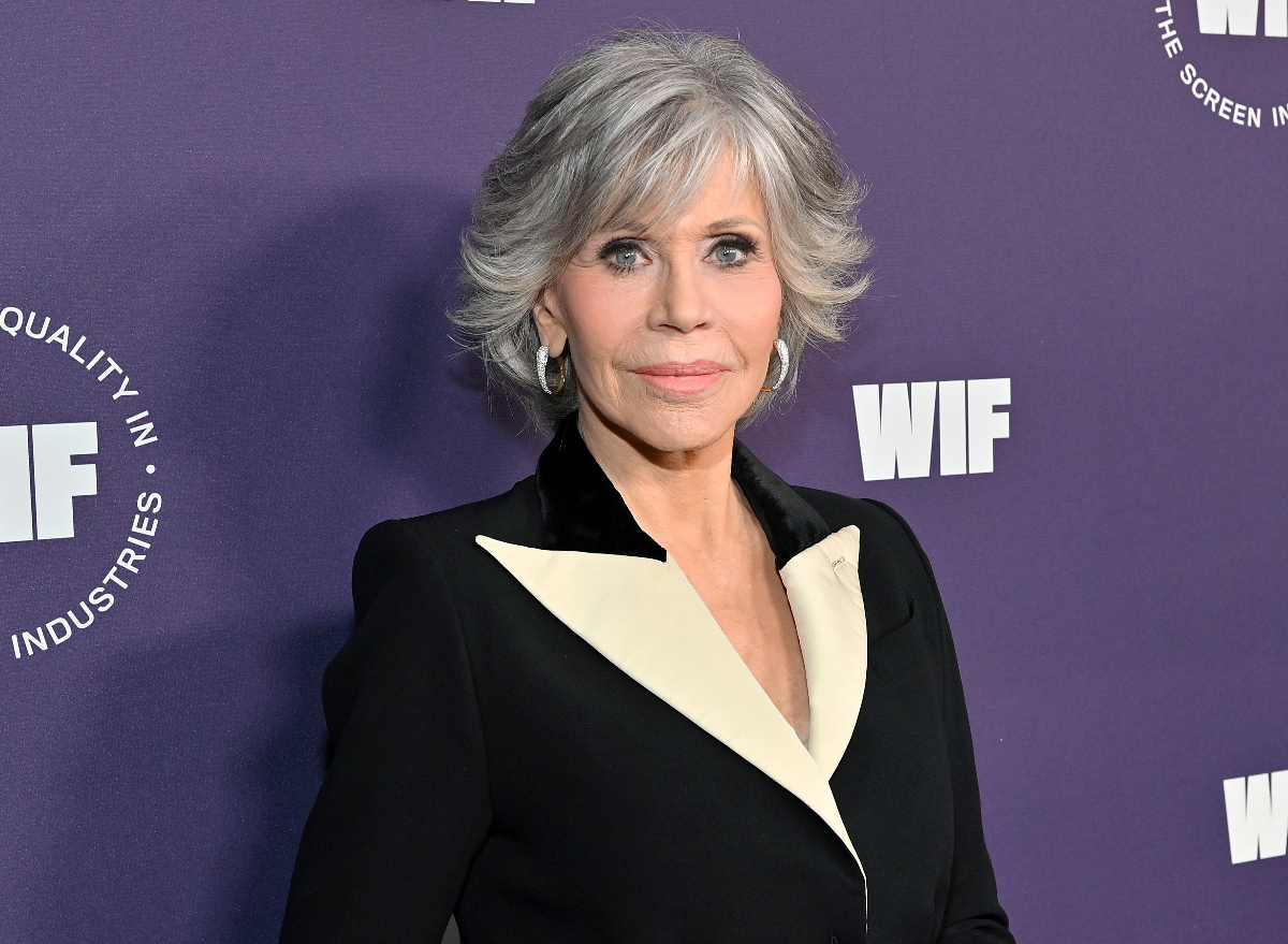 Healthy Habits Jane Fonda Swears By To Stay Young And Strong — Eat This ...