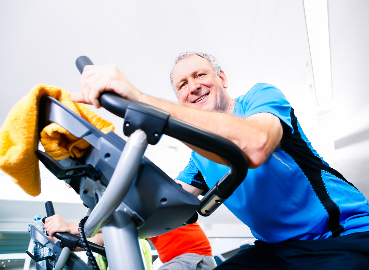 Does an exercise bike help lose belly discount fat