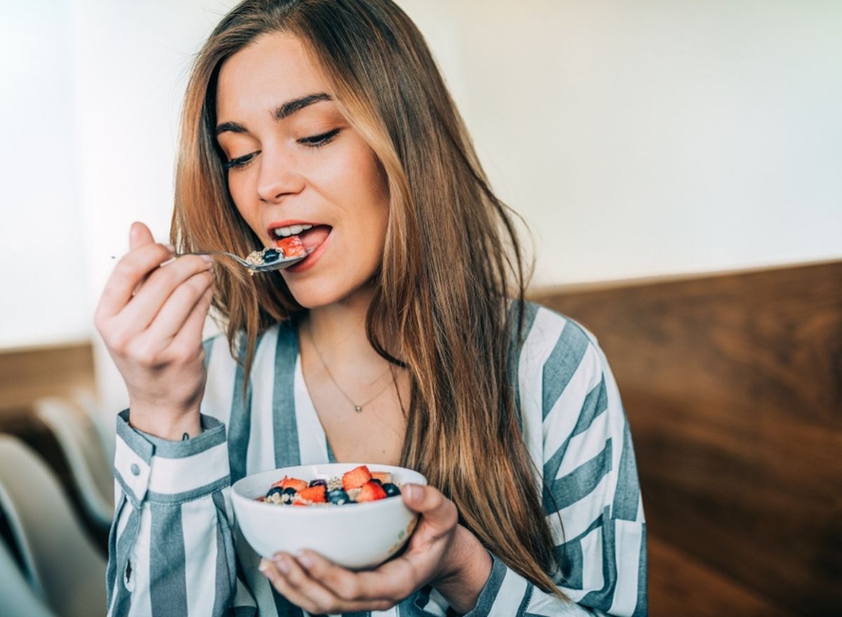 What Happens to Your Cholesterol When You Eat Oatmeal — Eat This Not That