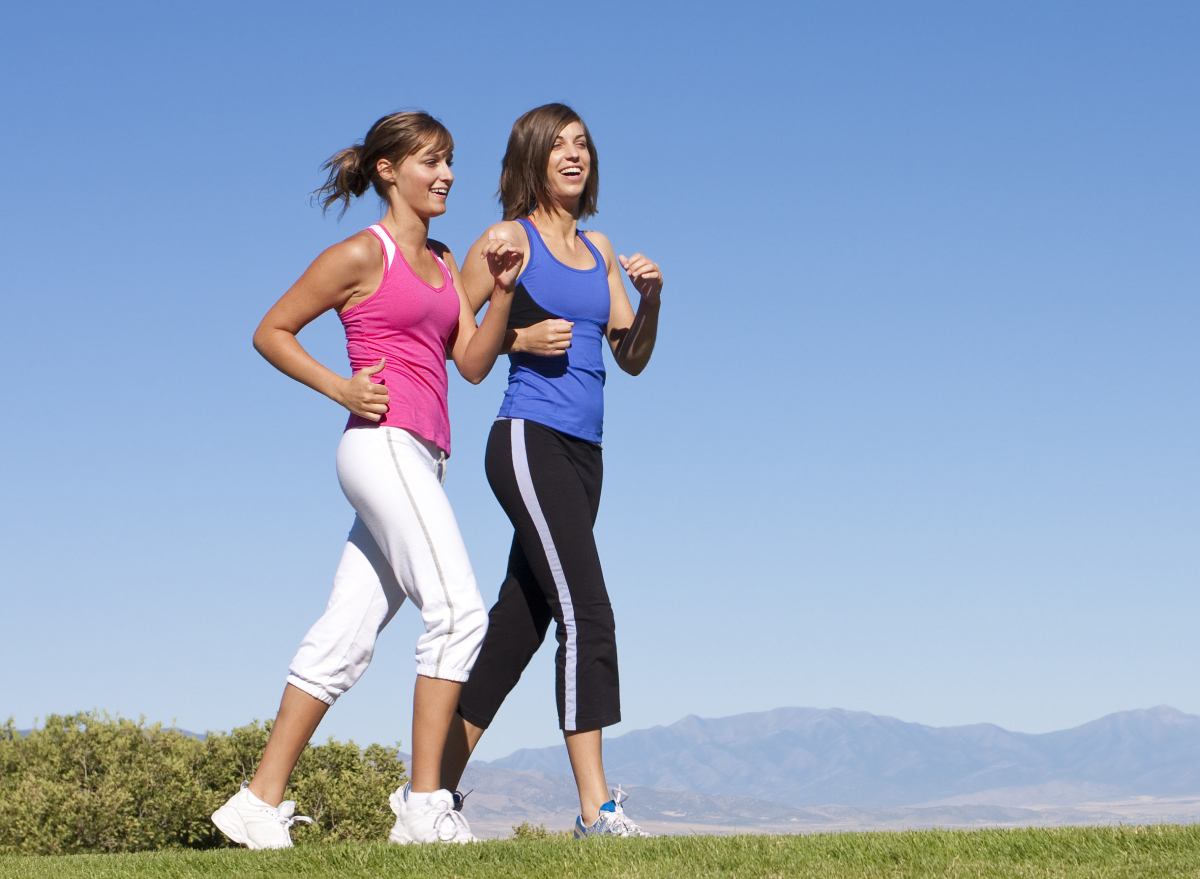 "Walk And Talks" Will Be Your New Favorite Cardio Workout — Eat This