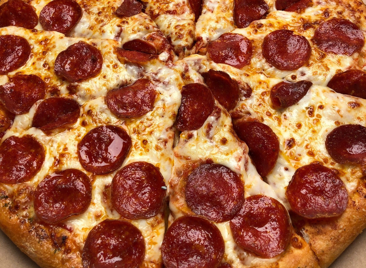 america-s-largest-pizza-chain-is-bringing-back-this-major-discount