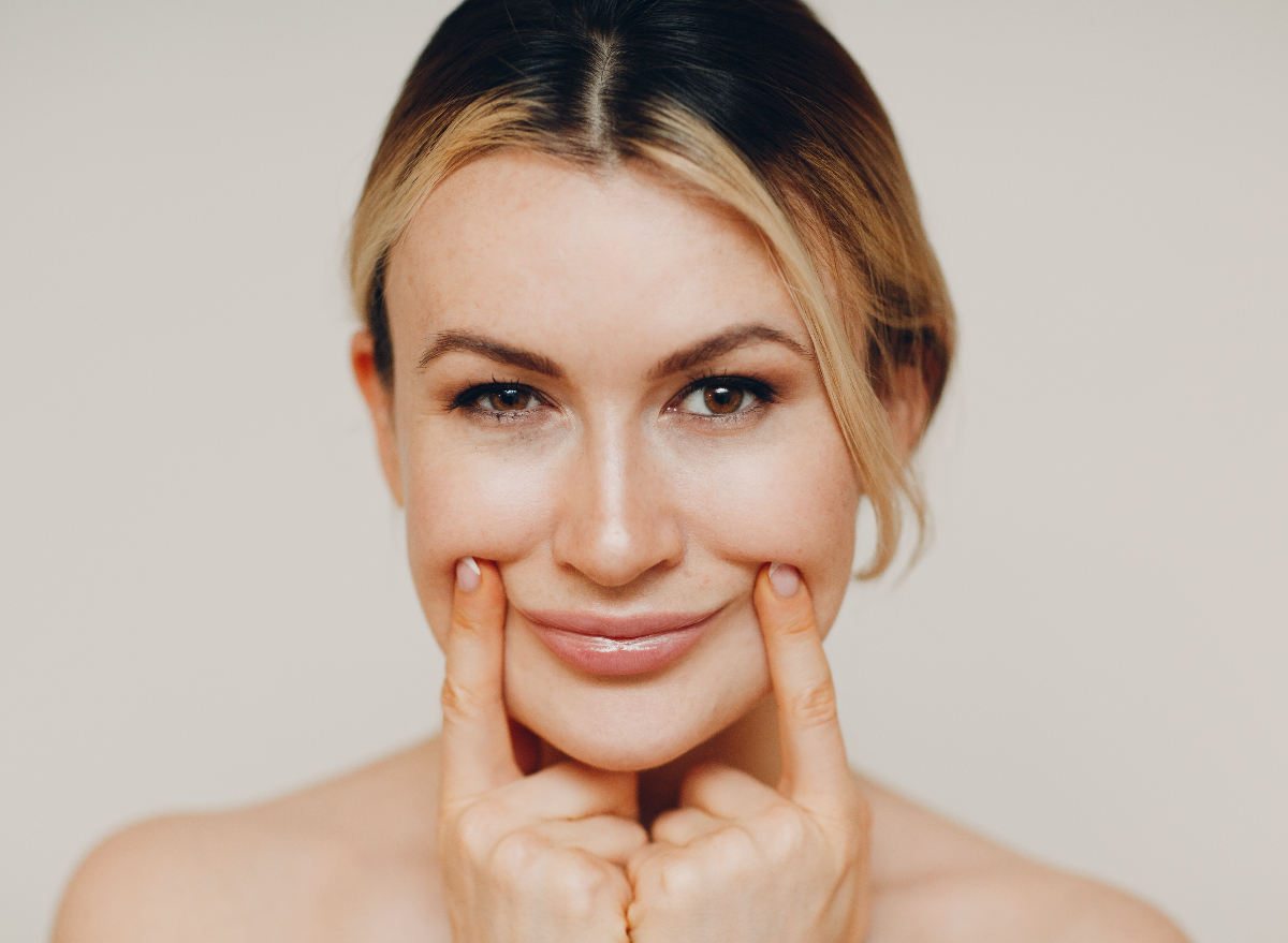 Here Are 4 Face Jowl Exercises to Tone and Reverse Aging Expert