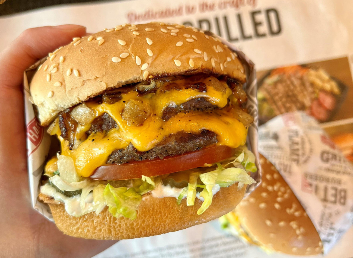 6 Burger Chains That Actually Grill Their Burgers