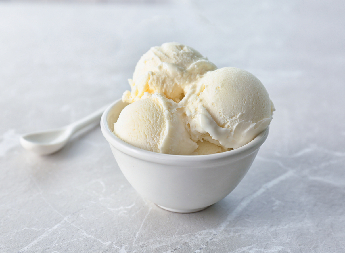 https://www.eatthis.com/wp-content/uploads/sites/4/2022/06/vanilla-ice-cream.jpg?quality=82&strip=all