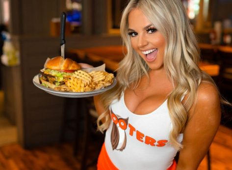 7 Things You Should Never Order at Hooters