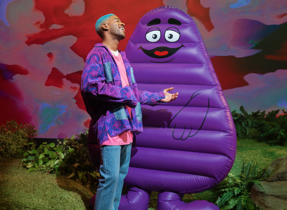 RARE 2022 Camp Mcdonalds Grimace pool float BRAND store NEW 7 foot tall