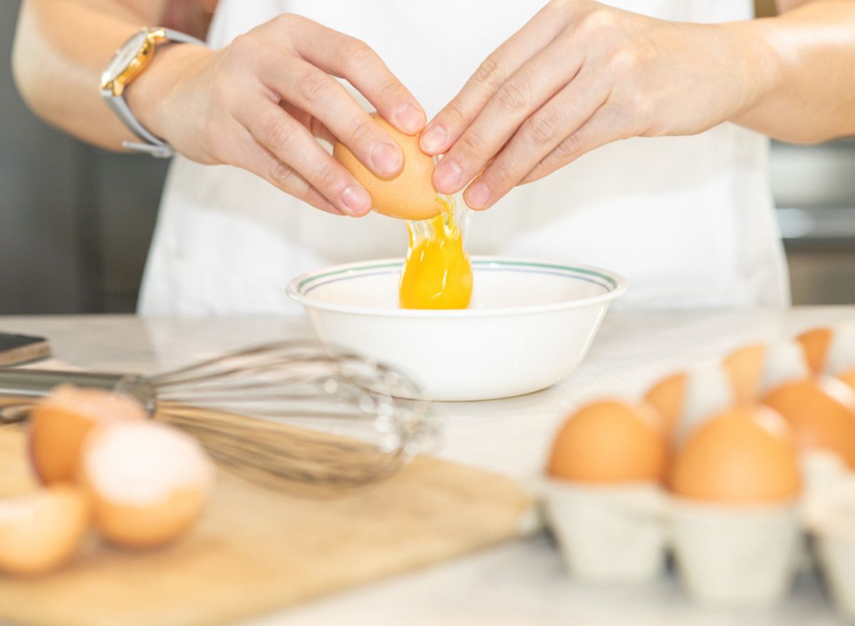 How To Bring Eggs To Room Temperature Quickly With This Trick