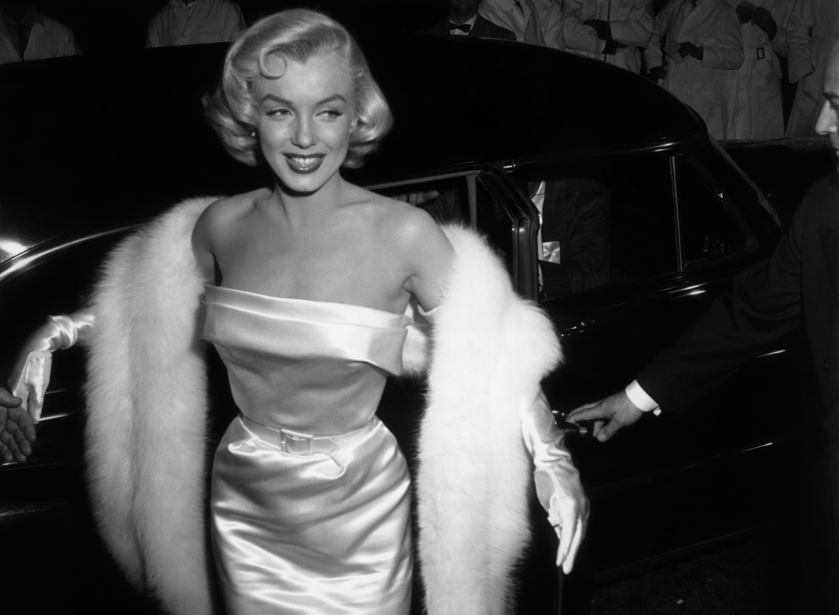 The Marilyn Monroe Workout to Sculpt an Hourglass Figure — Eat This Not ...