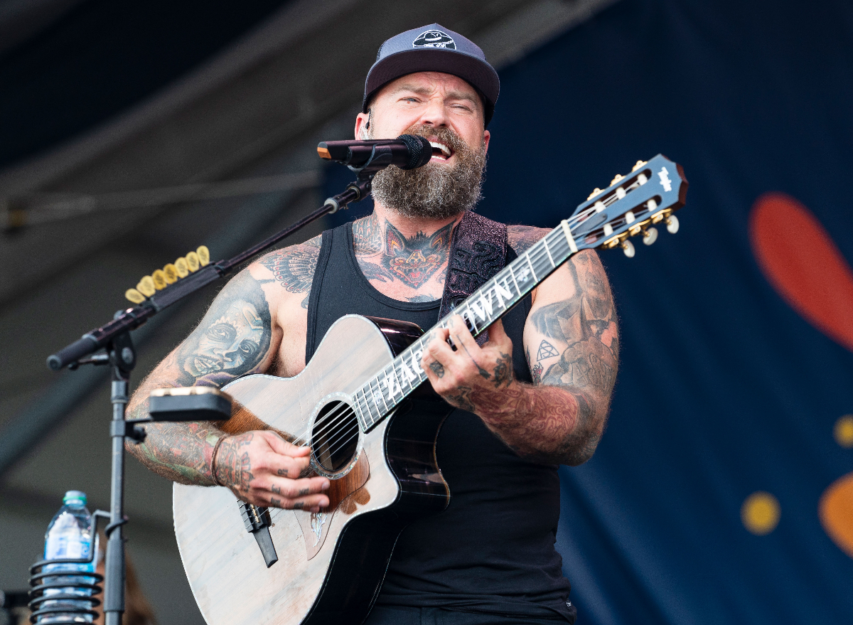 Zac Brown, 44, Has the Most Impressive Ontour Workout Habits — Eat