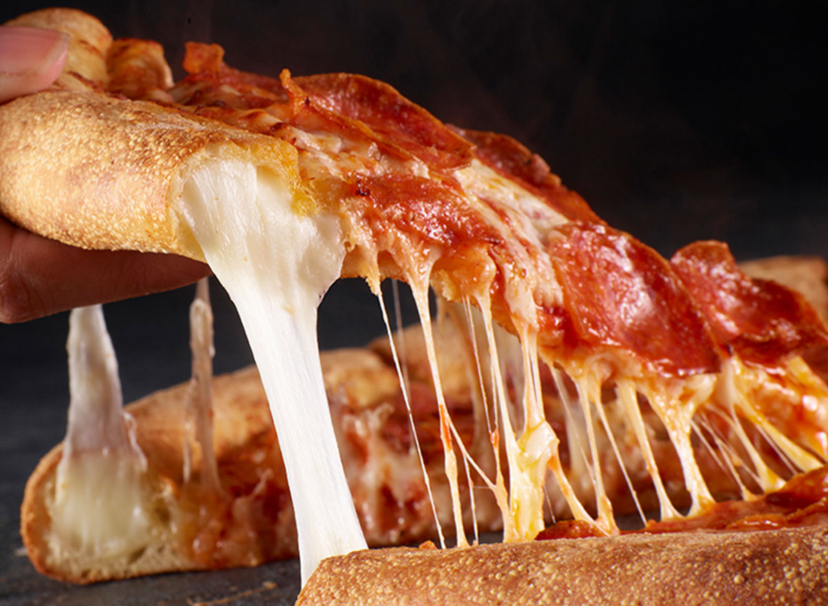 6 Fast Food Chains That Serve The Best Stuffed Crust Pizza Internewscast Journal