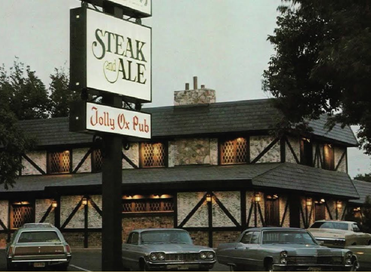 Beloved Steakhouse Chain Steak Ale Returning After 15 Years