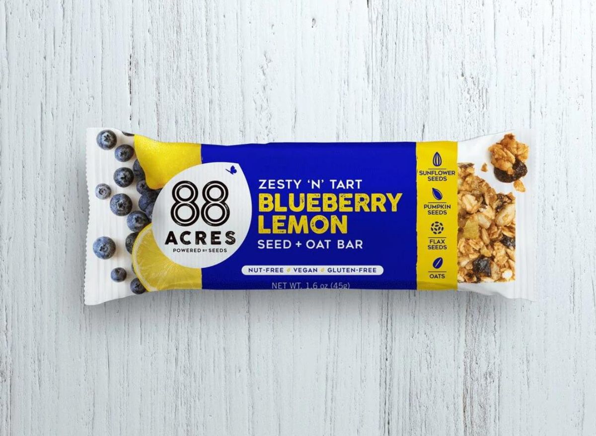 8 Granola Bars Made With The Highest Quality Ingredients — Eat This Not That 3590