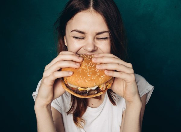 6 of the Worst Fast-Food Burgers for High Cholesterol