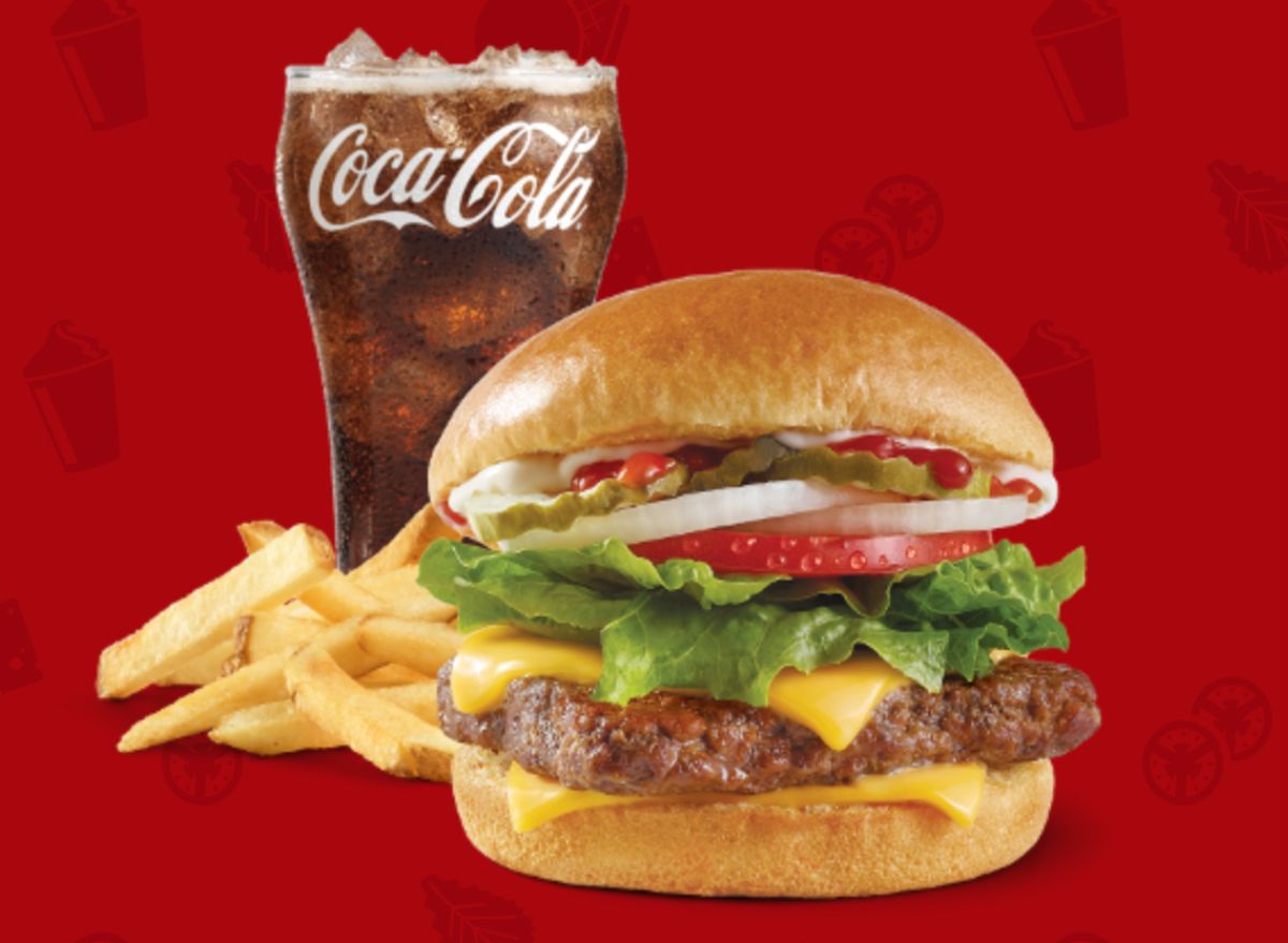 8 Cheapest Cheeseburger and Fry Combos at Popular Fast-Food Chains ...