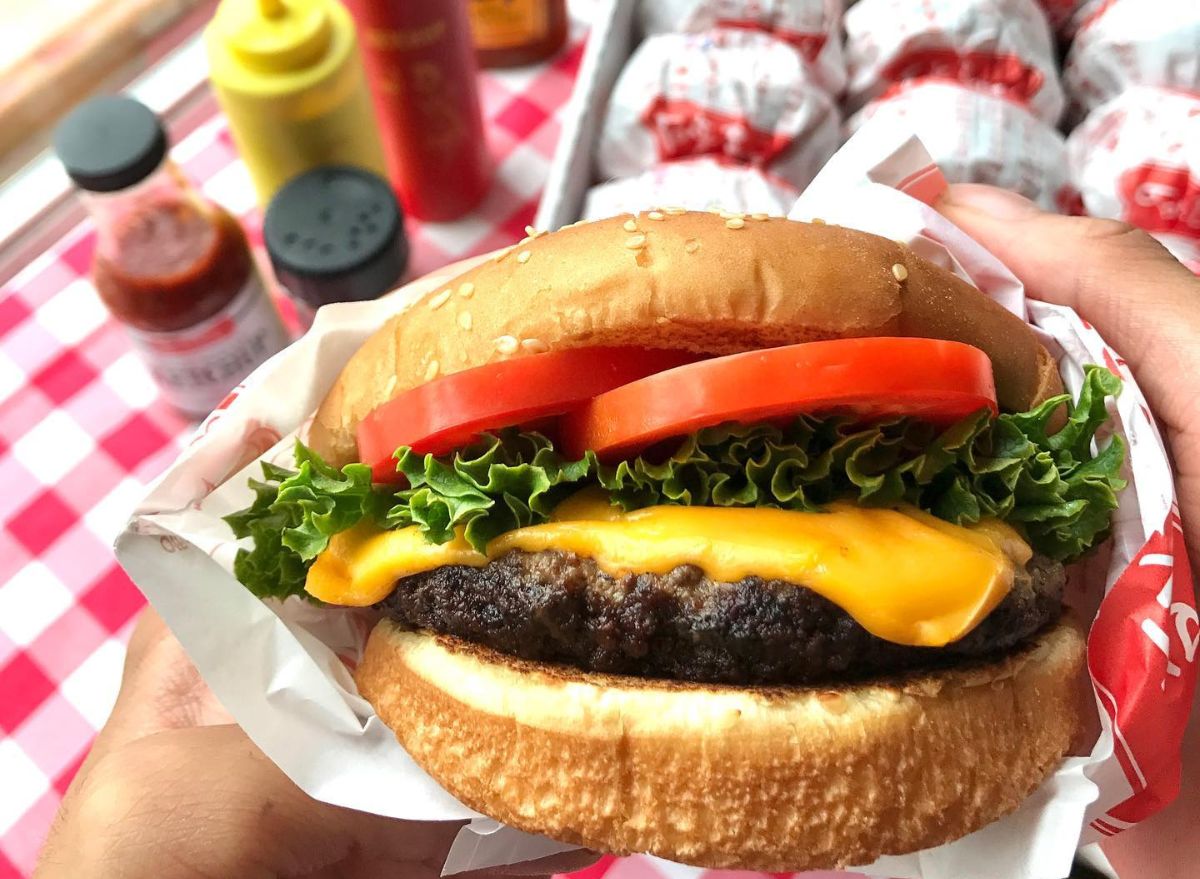 13 Best Fast Food Burgers According to Chefs