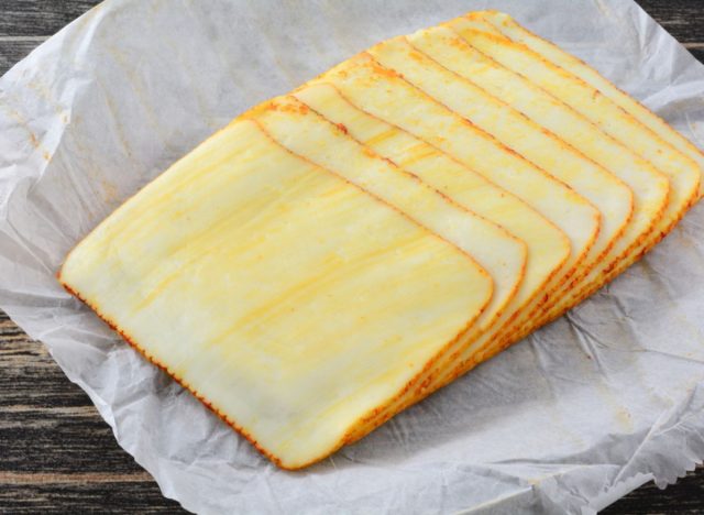 slices of muenster cheese 
