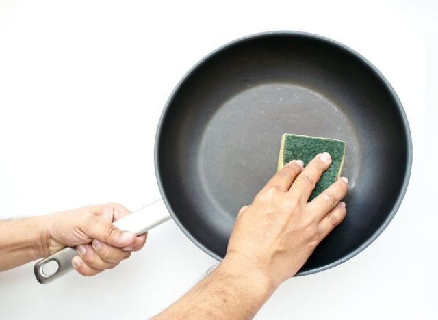 Your Teflon Pan May Not Be Safe To Use, Says New Study