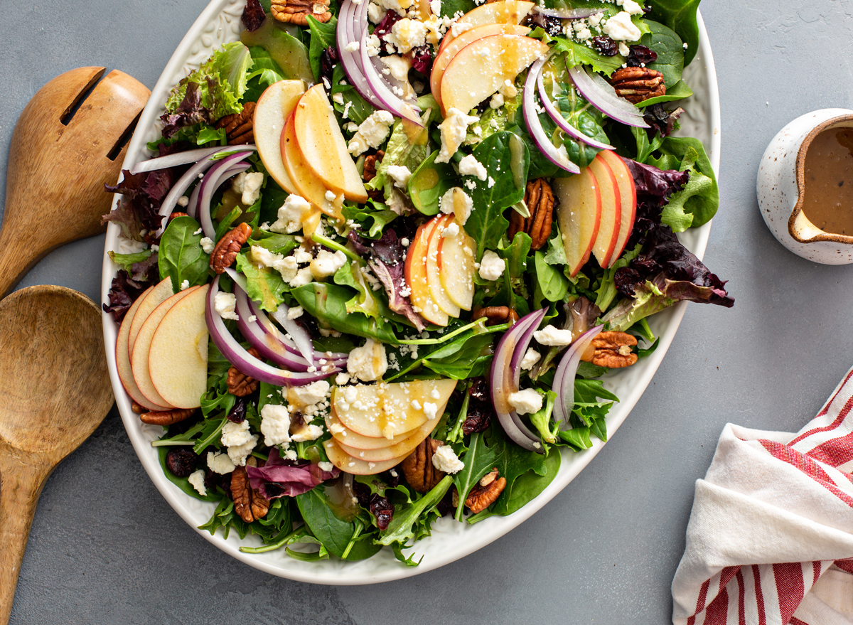 The Perfect Winter Salad Does Exist—Here's How To Make It