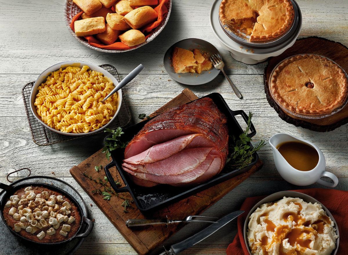 12 Chain Restaurants That Are Open for Christmas Day Dining