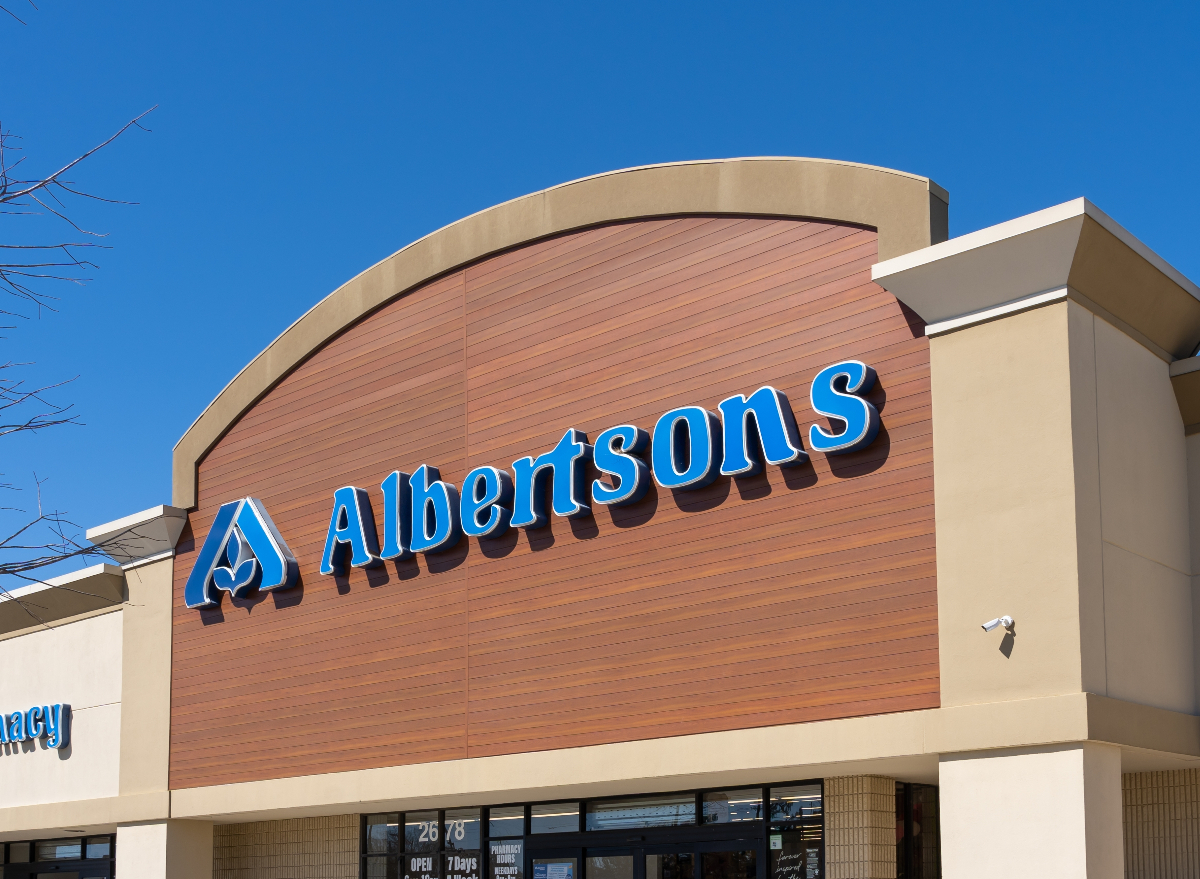 Grocery Store Open On Christmas 