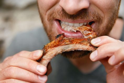 14 Restaurant Chains That Serve the Best Ribs