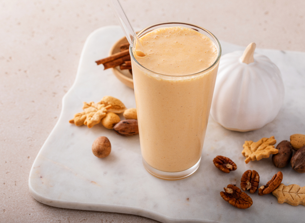 A Dietitian’s #1 Fall Smoothie Recipe for Weight Loss