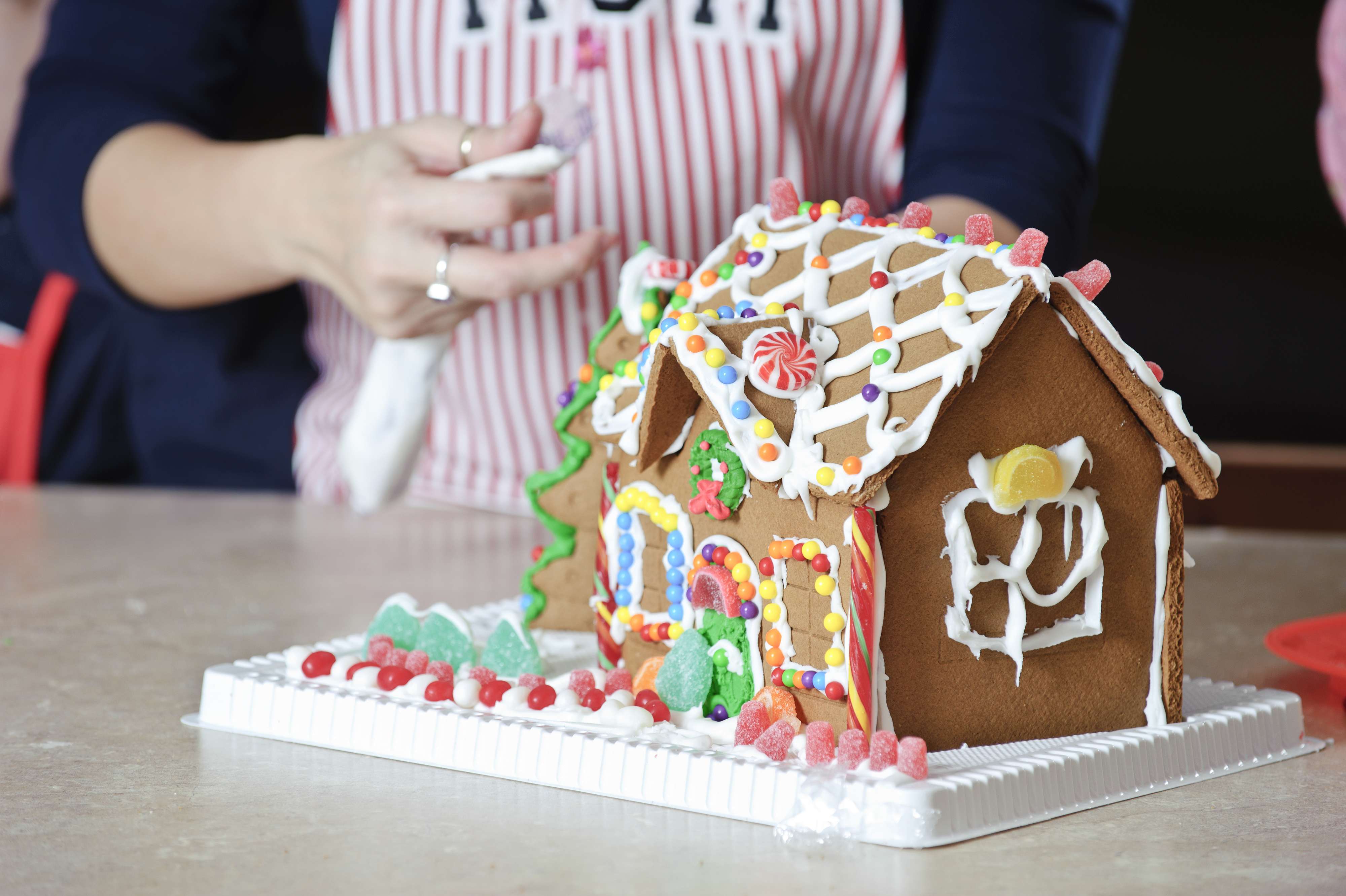 The Right Way To Build A Gingerbread House, According To Bakers