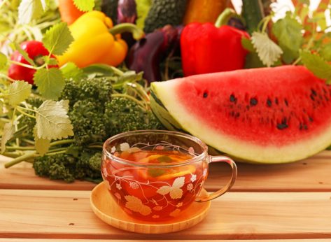 Tea, Fruit, and Veggies Can Boost Brain Health, Study Says