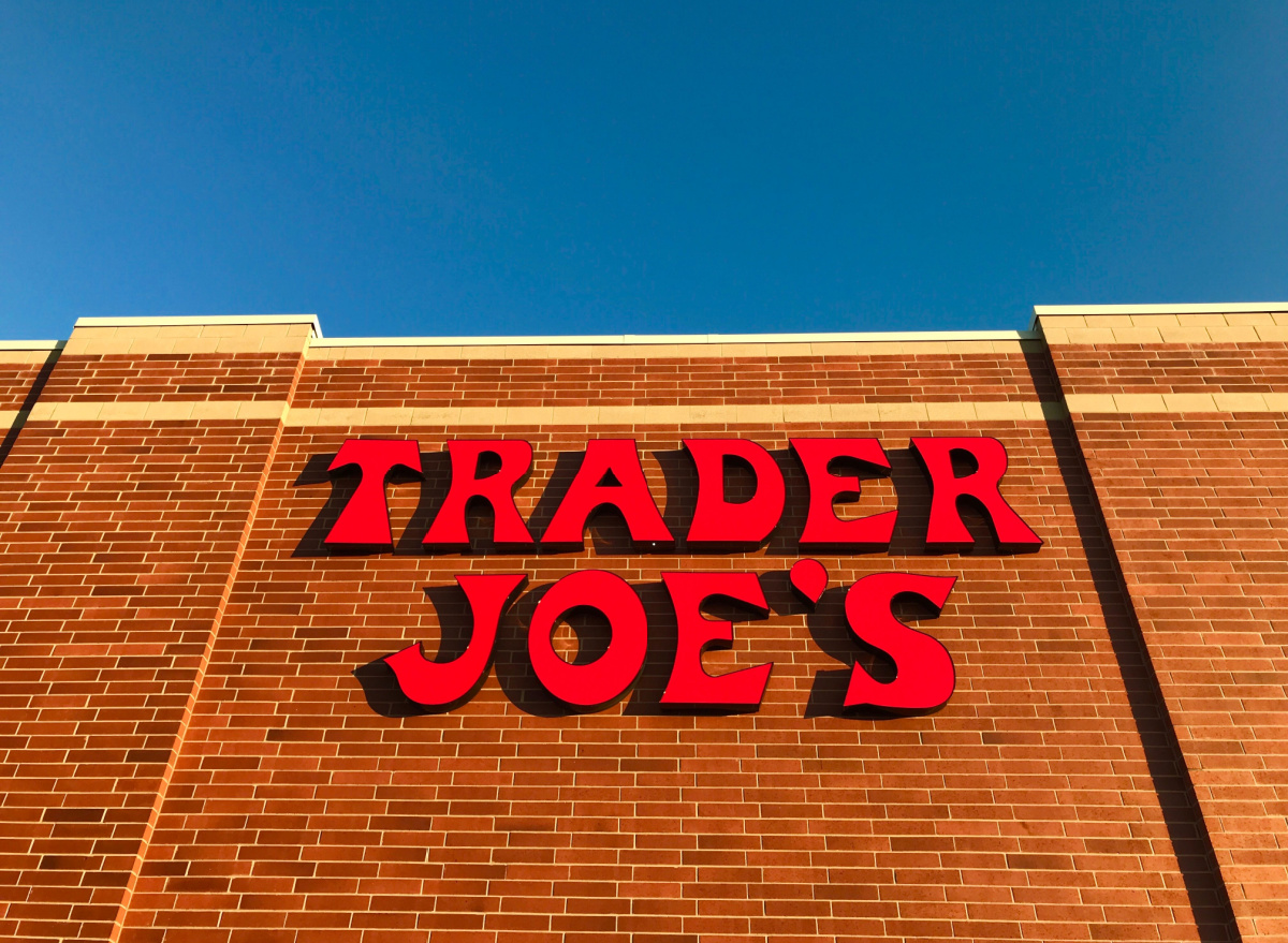 Trader Joe S Shoppers Highlight Major Issues With Store S Cheeses