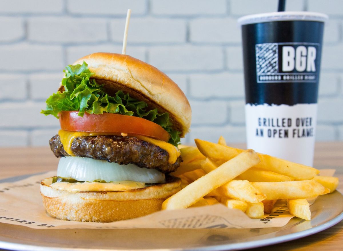 6 Burger Chains That Actually Grill Their Burgers   BGR Burger 