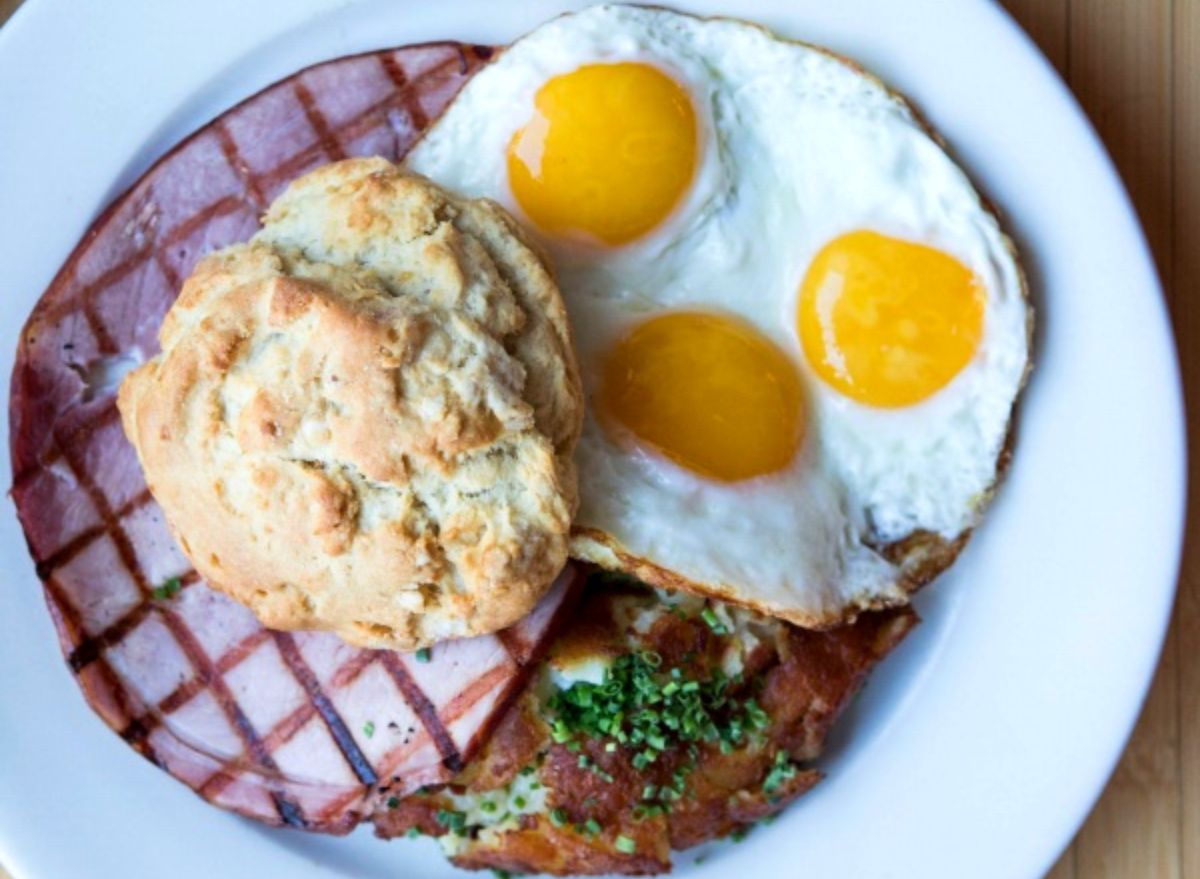 6 Breakfast Chains Where Chefs Actually Eat 1640