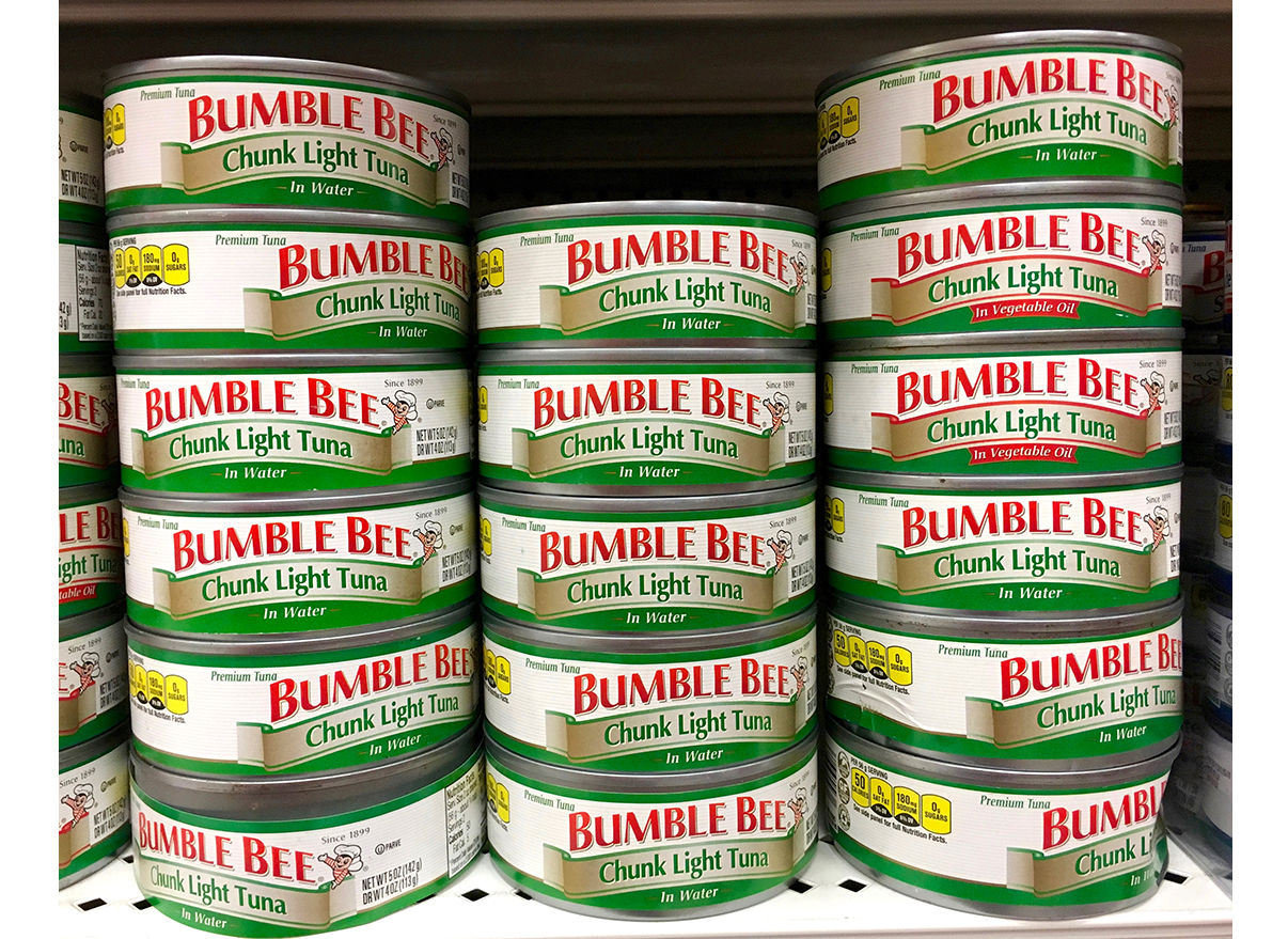 4 Safest Canned Tuna Brands According To A New Study   BumbleBee 1 