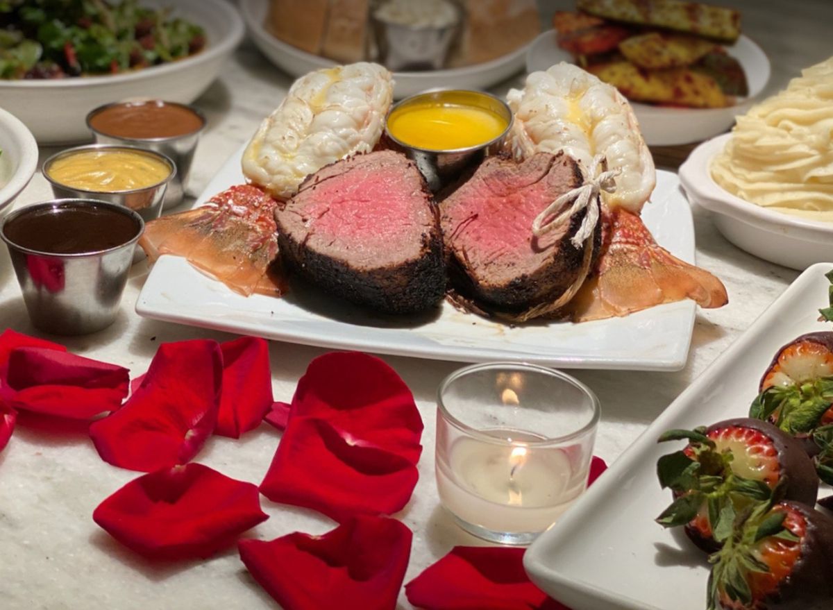 6 Steakhouse Chains With Valentine's Day Menus for Two