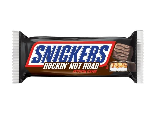 Snickers Rockin' Nut Road candy bar