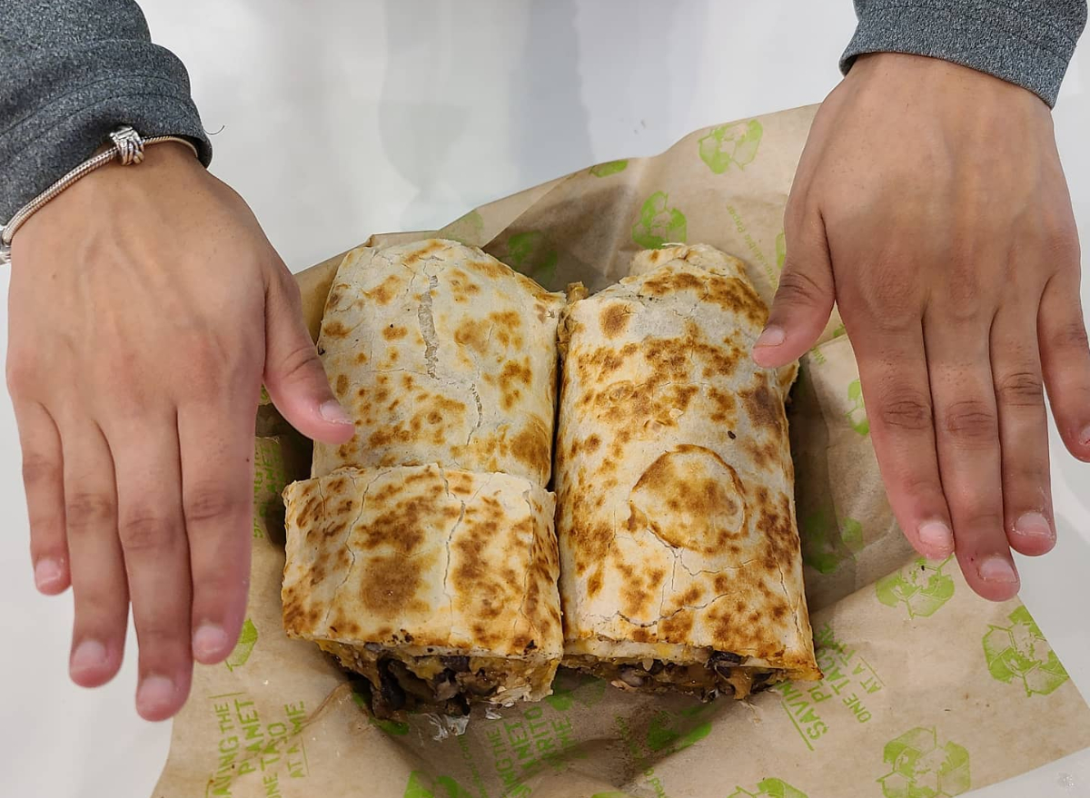 7 Fast-Food Burritos To Stay Away From Right Now - Internewscast Journal