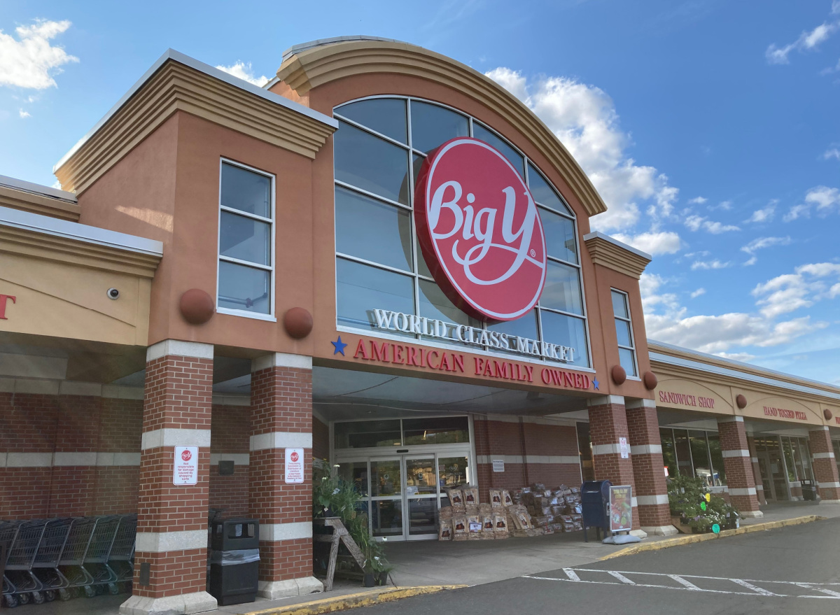 8 Best Seafood Departments At Major Grocery Chains In 2023 