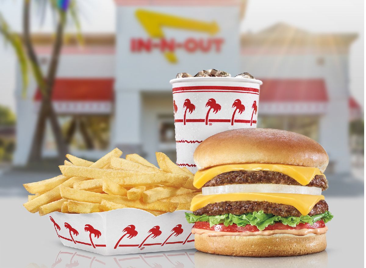 Five Guys Vs In N Out Chefs Judge Which Burger Is The Best