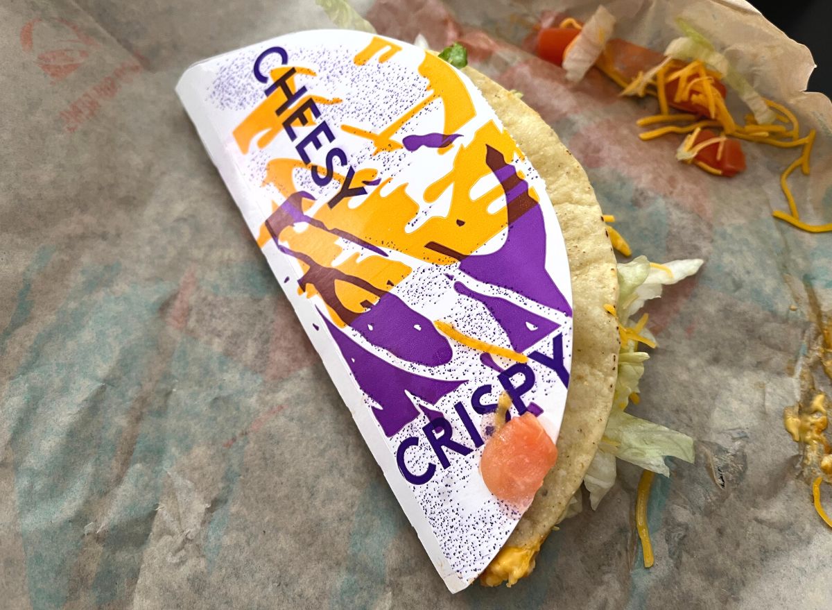 Taco Bell Crispy Melt Taco Taste Test