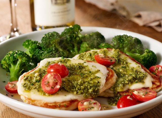 Olive Garden adds lower-calorie Mediterranean dishes to their menus